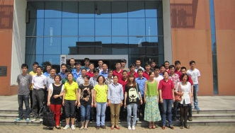 2013年，新藝組織員工電大學習